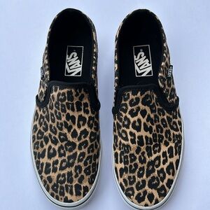 Vans Women’s 8.5 us Cheetah Animal Print Excellent Condition Slip On Loafer Shoe